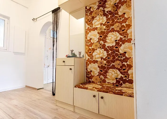 Stylish 2br Garden & Contemporary Amenitie *