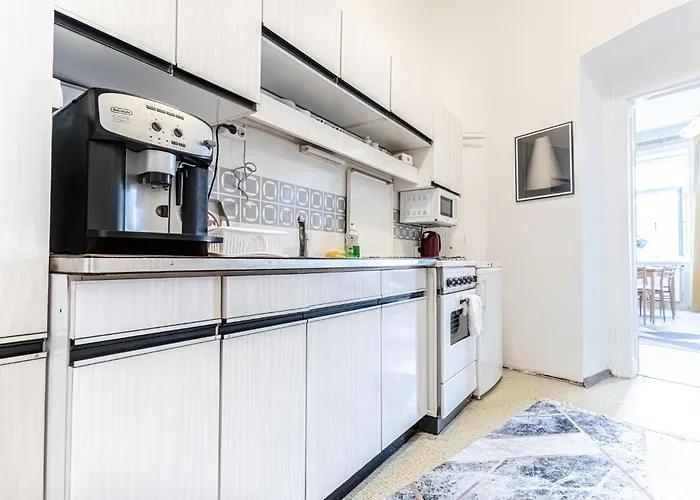 Stylish 2br Garden & Contemporary Amenitie Daire