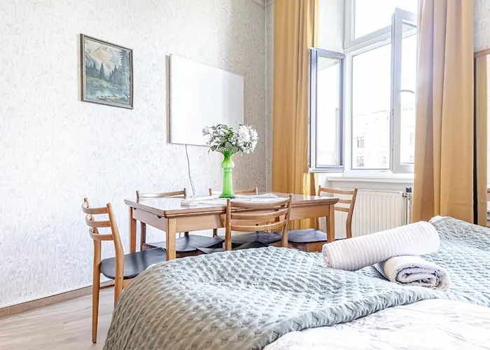 Daire Stylish 2br Garden & Contemporary Amenitie