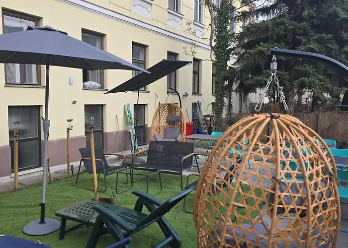 Stylish 2br Garden & Contemporary Amenitie Daire *